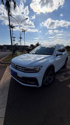 VOLKSWAGEN TIGUAN 2.0 350 TSI GASOLINA ALLSPACE R-LINE 4MOTION DSG VOLKSWAGEN TIGUAN 2.0 350 TSI GASOLINA ALLSPACE R-LINE 4MOTION DSG